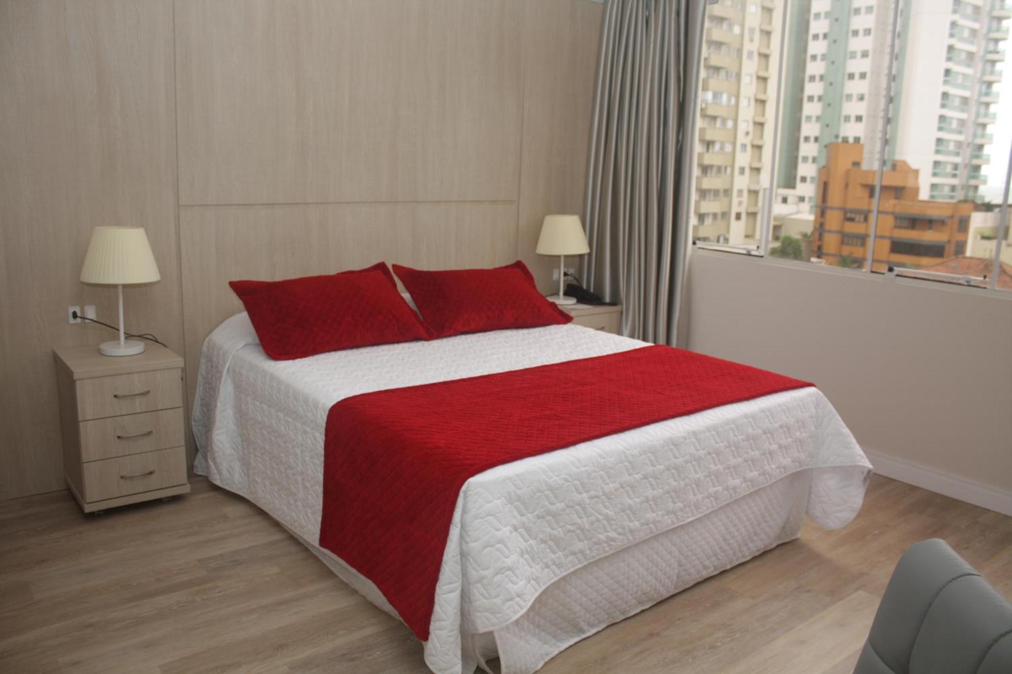 Hotel Geranium บัลเนอาริโอ กังโบริว ภายนอก รูปภาพ